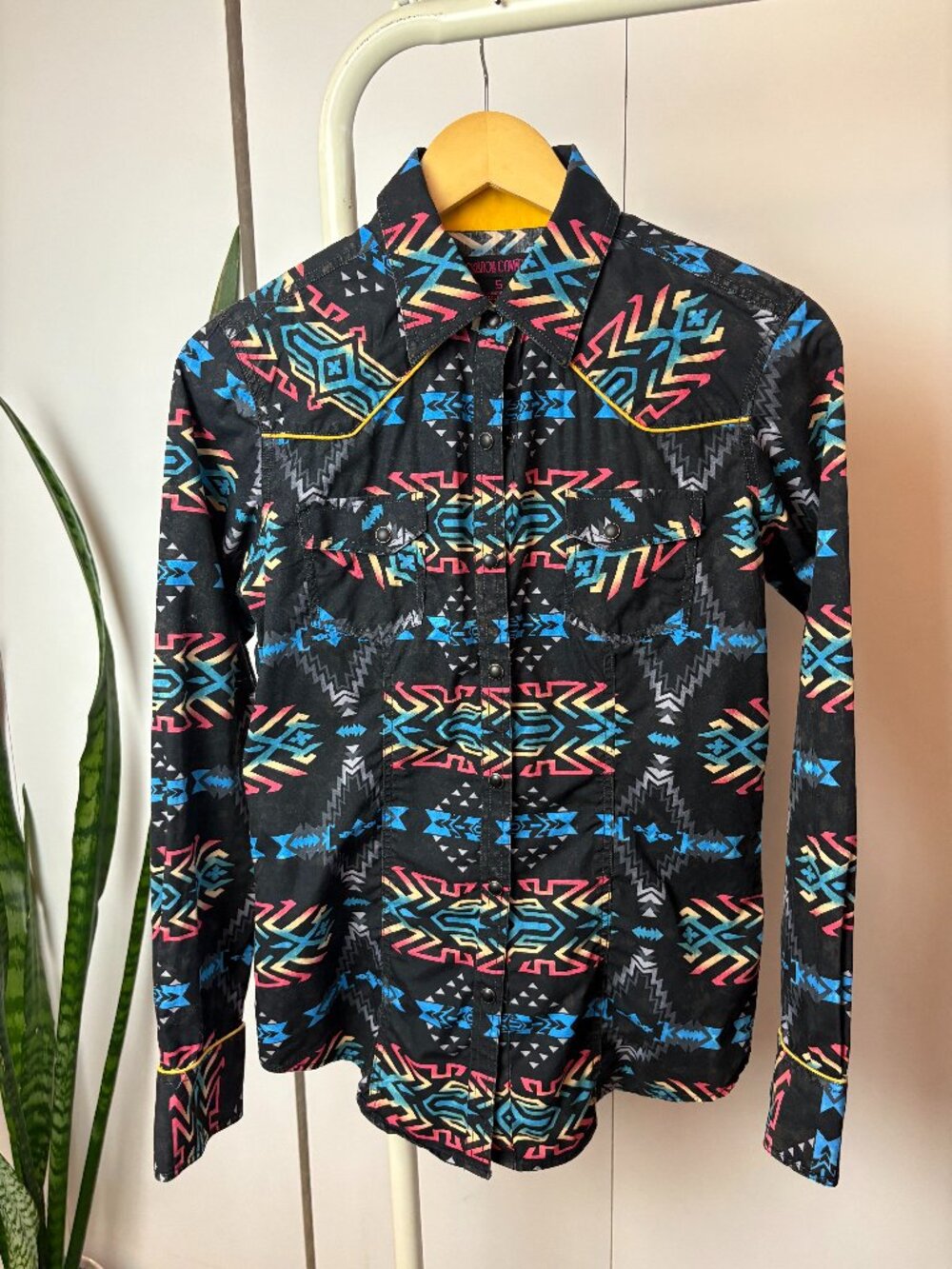 Rock & Roll Cowgirl Western pearl Snap Shirt Aztec Southwestern Rodeo